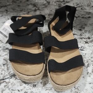 Time and Tru Black Espadrille Sandals